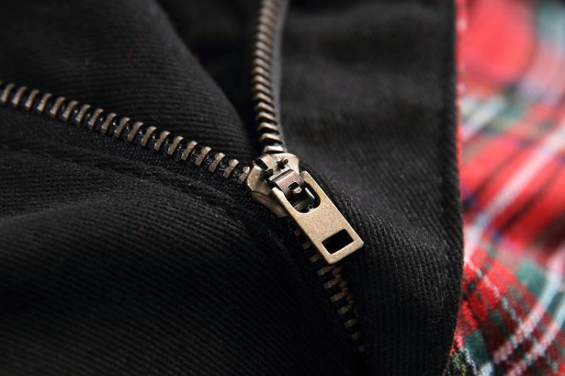 Men's Ripped Jeans With Patches