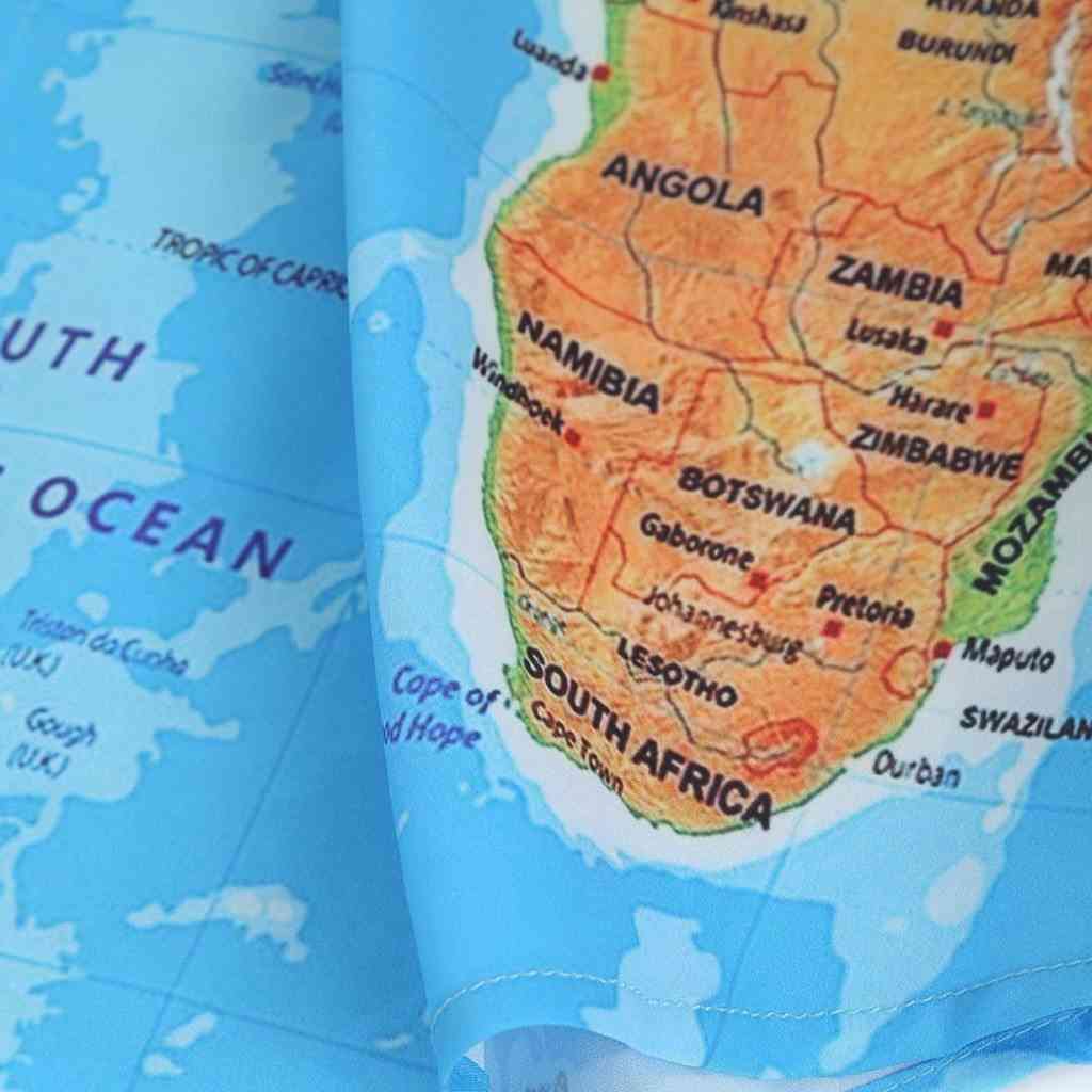 Men's Spring Casual Long Sleeved Shirt With World Map Print